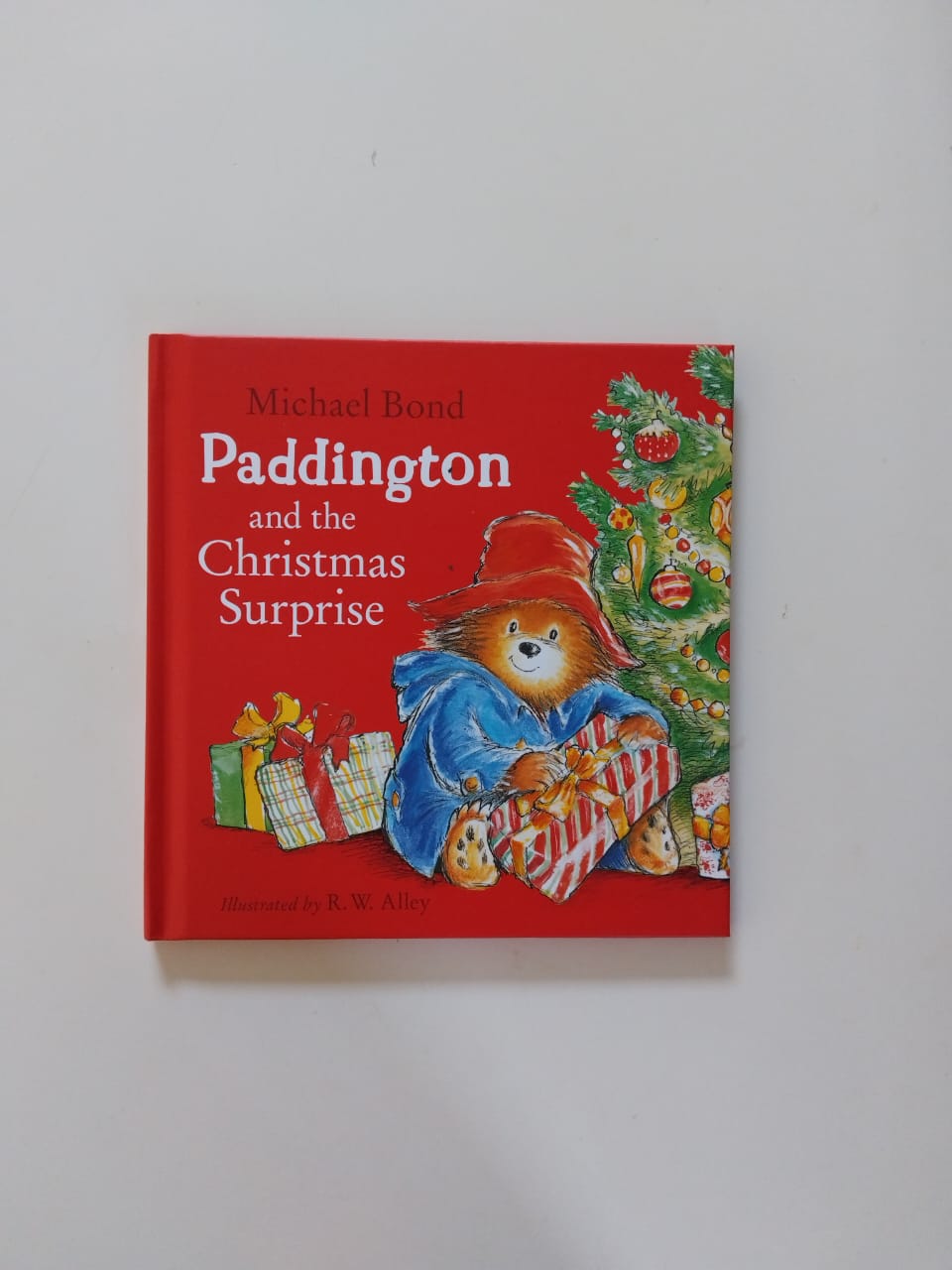 Paddington and the Christmas Surprise