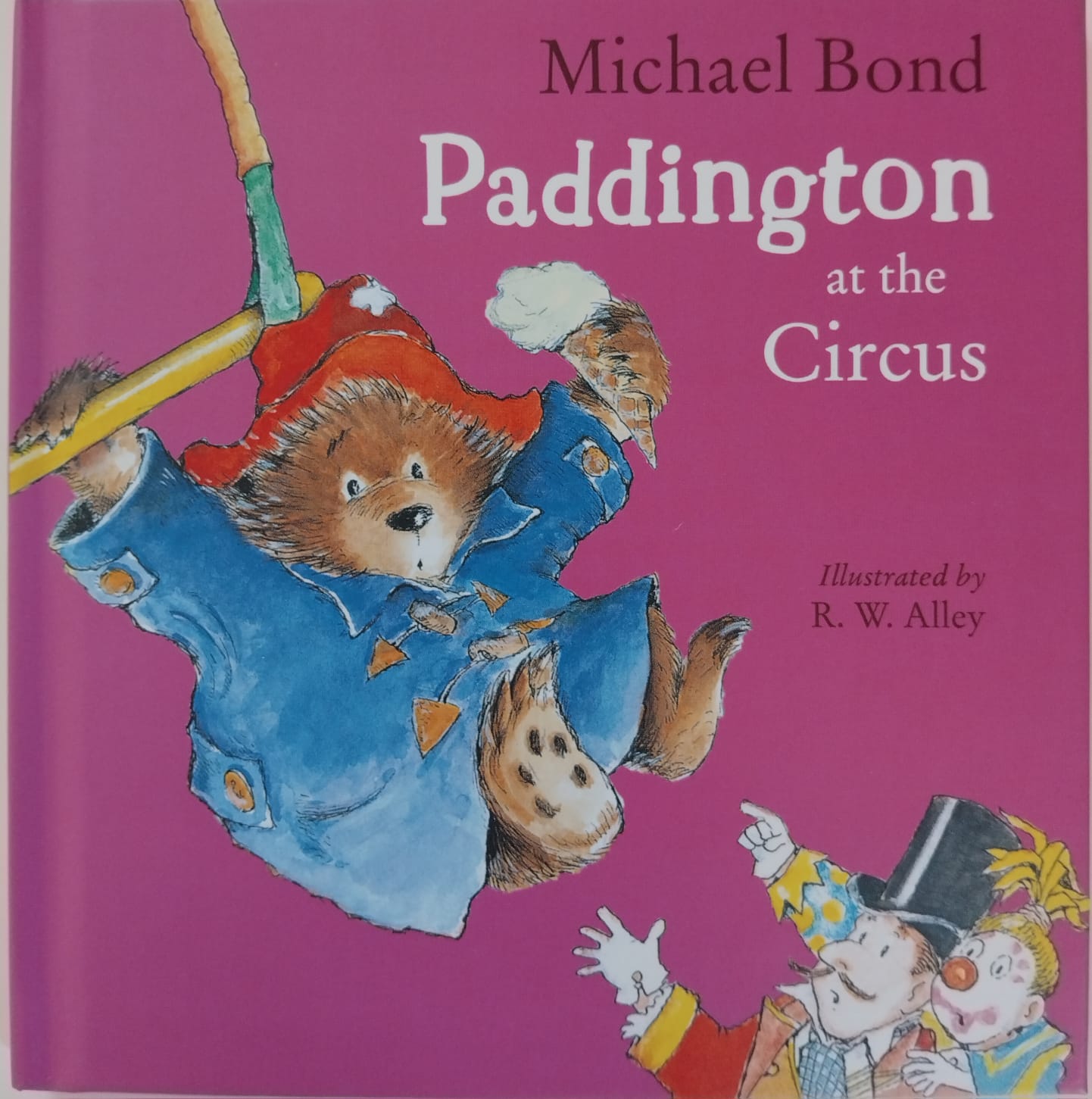 Paddington at the Circus