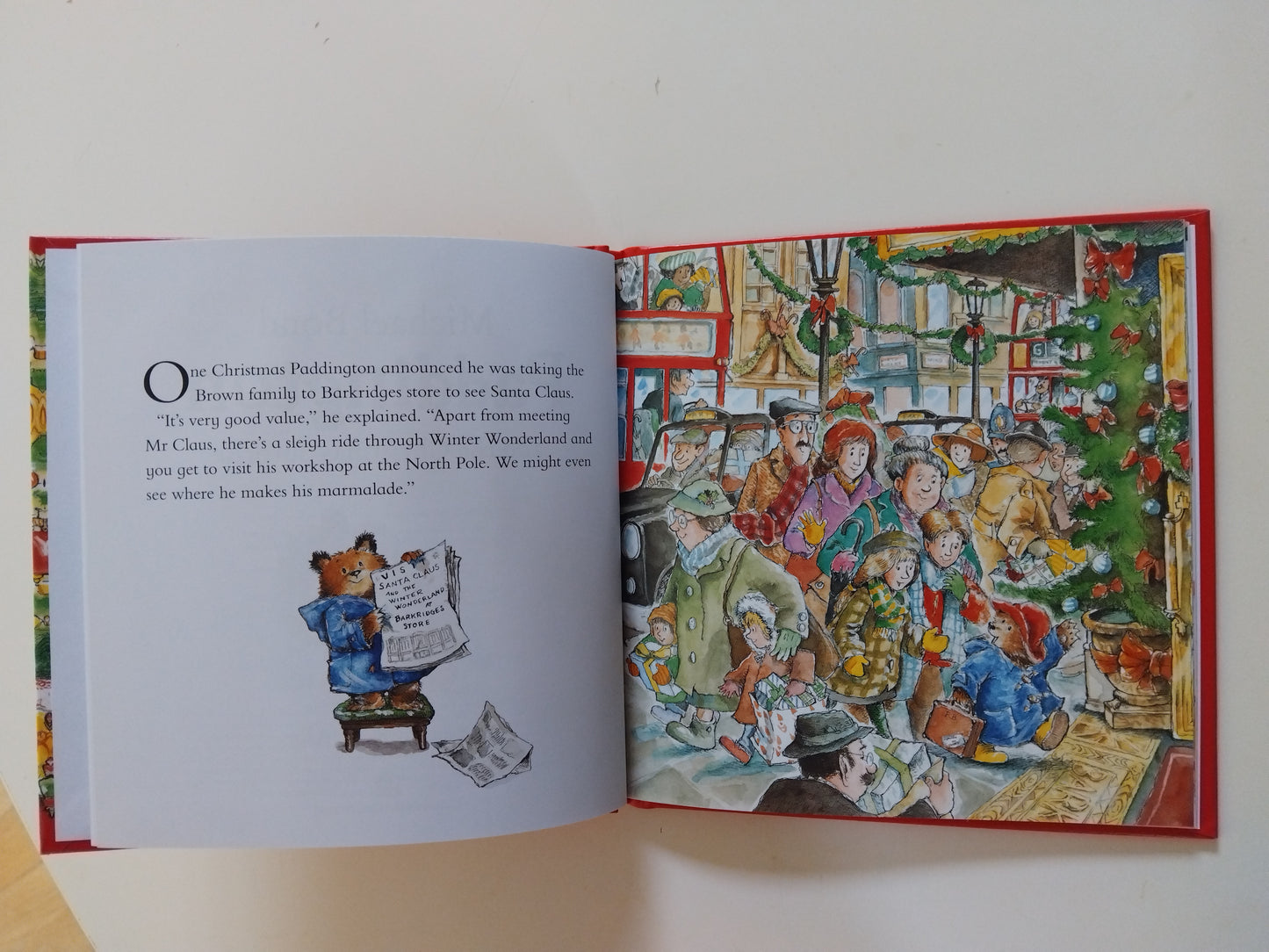 Paddington and the Christmas Surprise